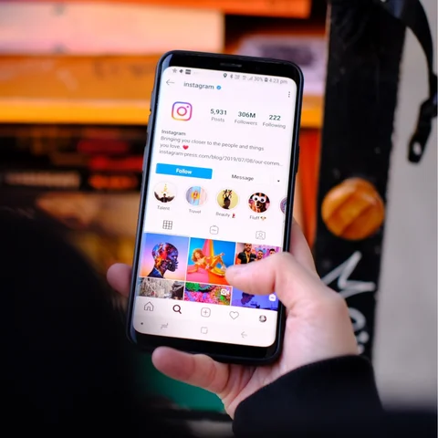 Socialup como escolher servico seguidores instagram portugal